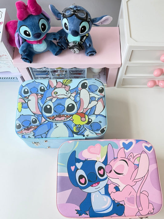 1 Cute Gift Box + 10 Random Items