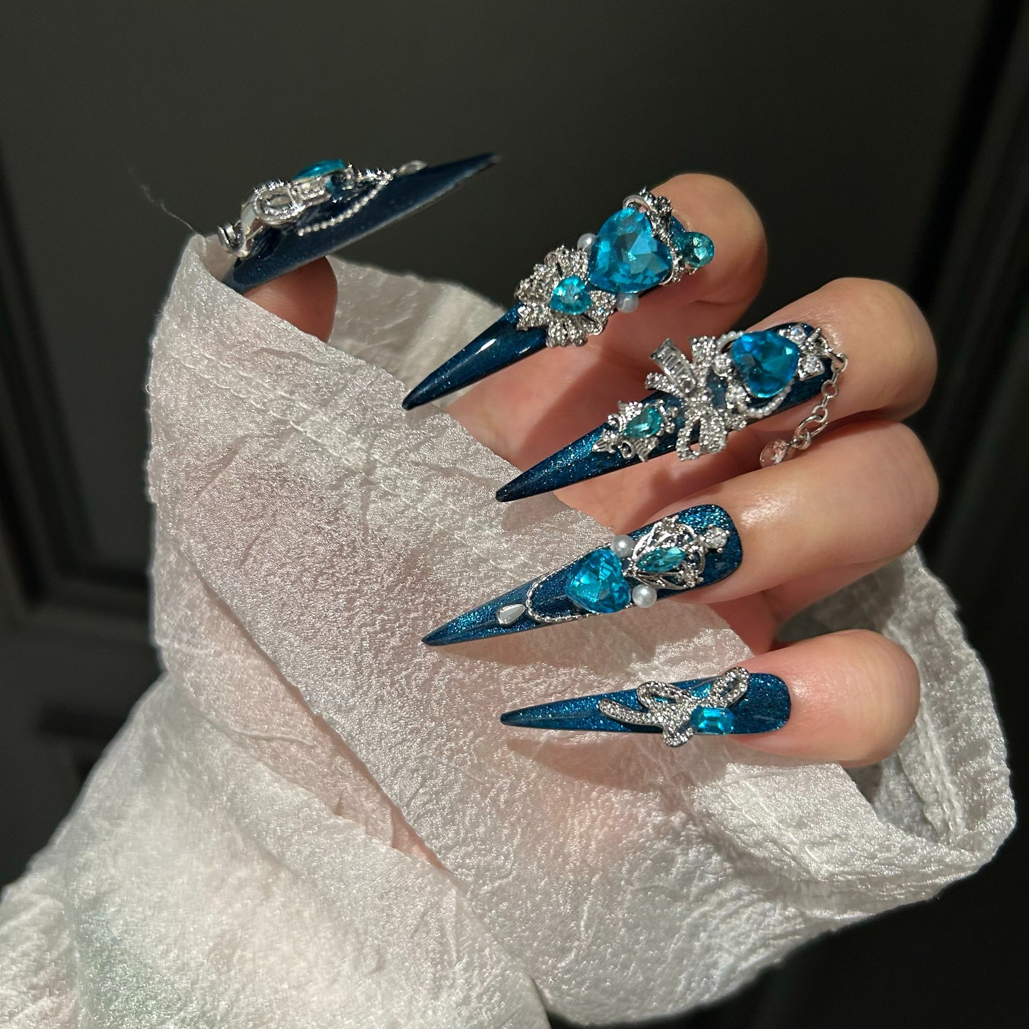 Luxury Handmade Cat Eye Nails – Royal Blue Elegance 💙✨