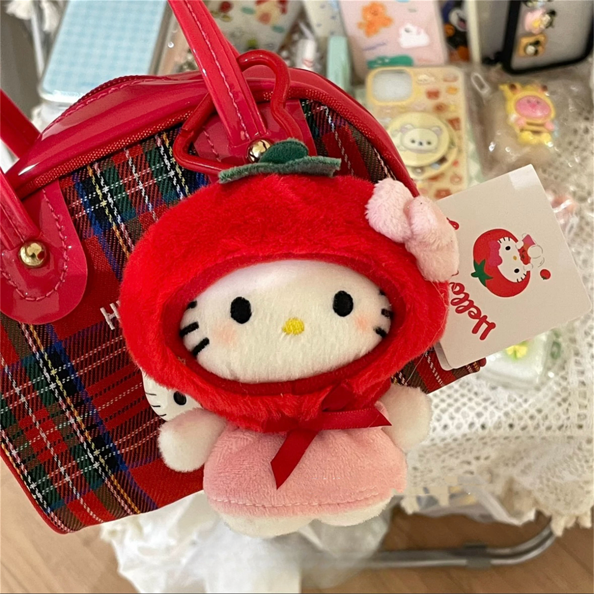 🍅 Hello Kitty Fruit Series Keychain – Tomato Plush Charm