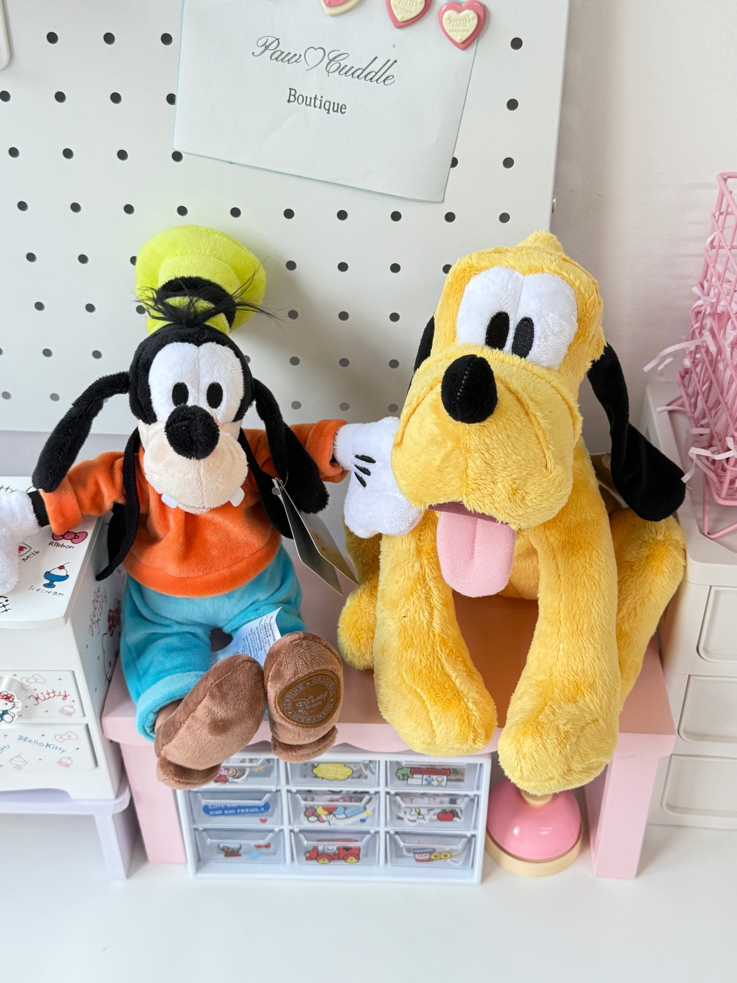 Disney World Store Plush Lot of 6! Mickey Minnie Donald Daisy Pluto Goofy 18”